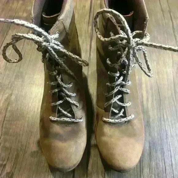 Merrell Shoes - Merrell tremblant wedge boots Sz 8